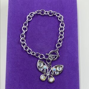 💛 Silver Tone Butterfly Crystal Charm Bracelet